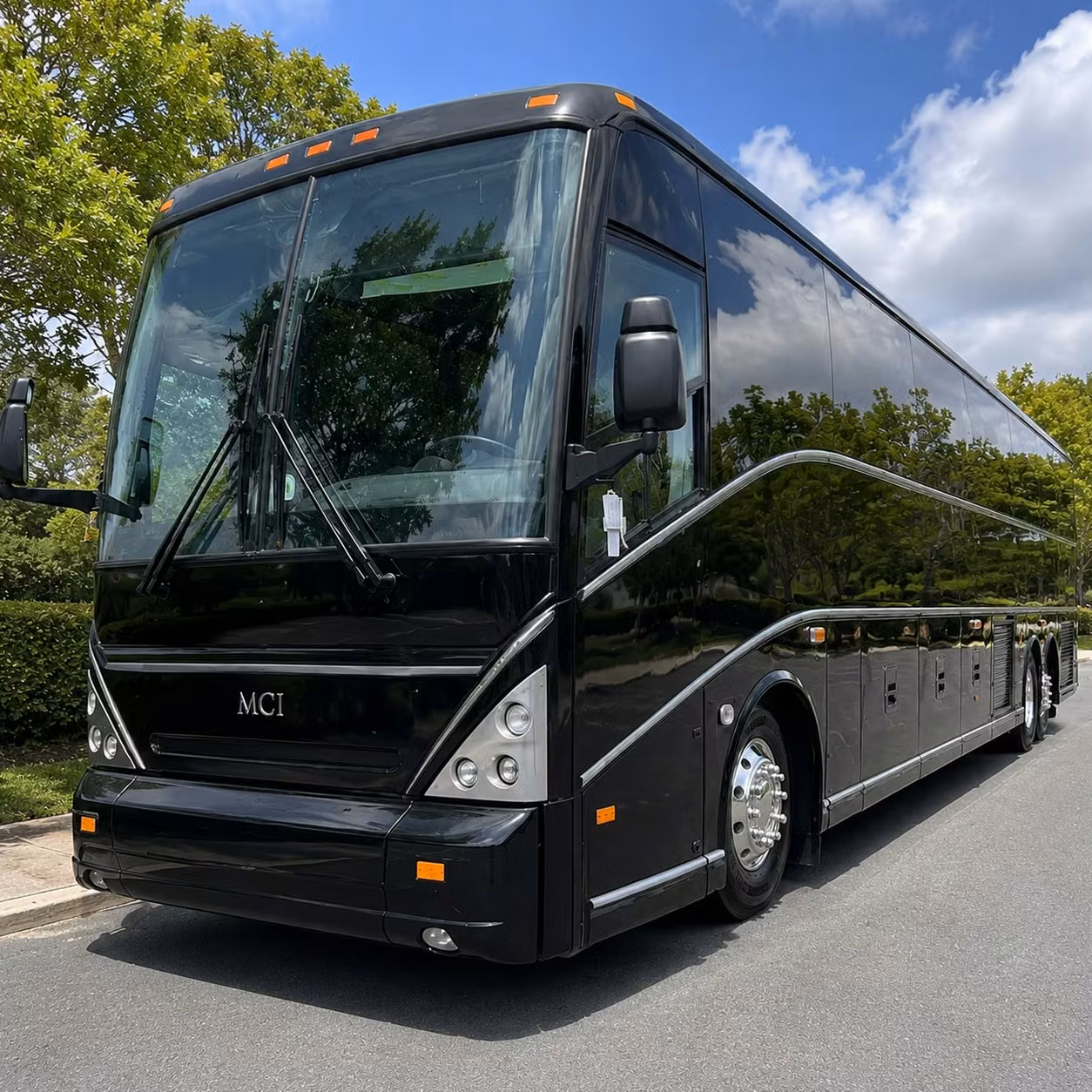 corporate event shuttle bus rentals in norfolk virginia