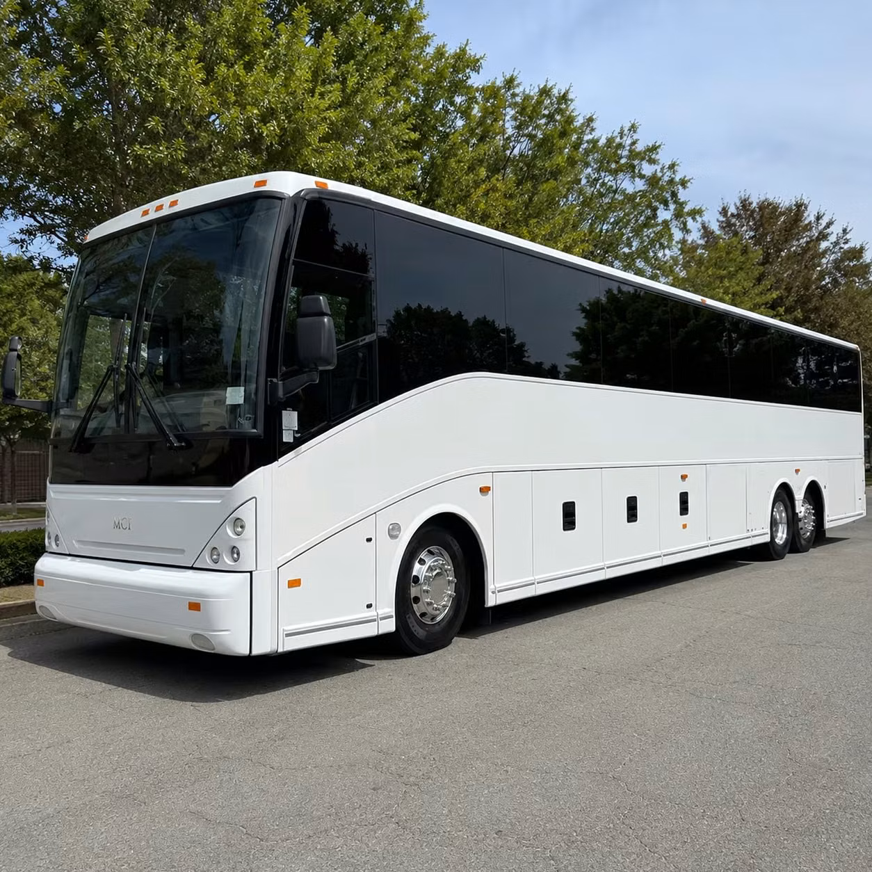 keep every leg of your norfolk trip moving with airport to destination shuttle service