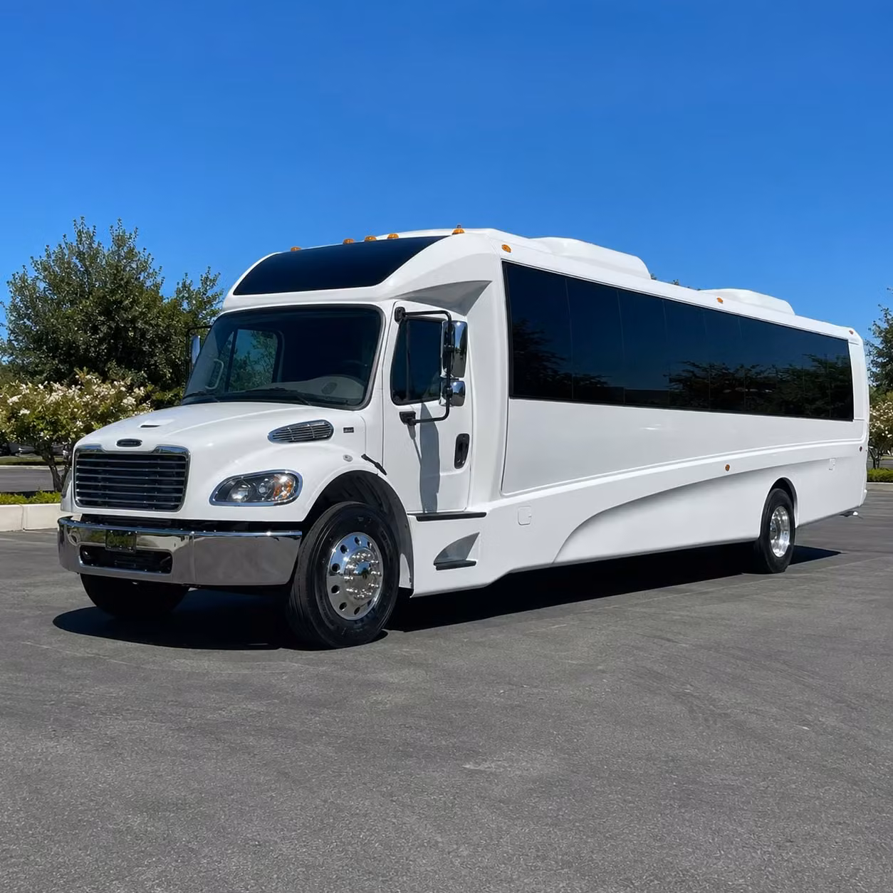 norfolk 18 passenger minibus rental
